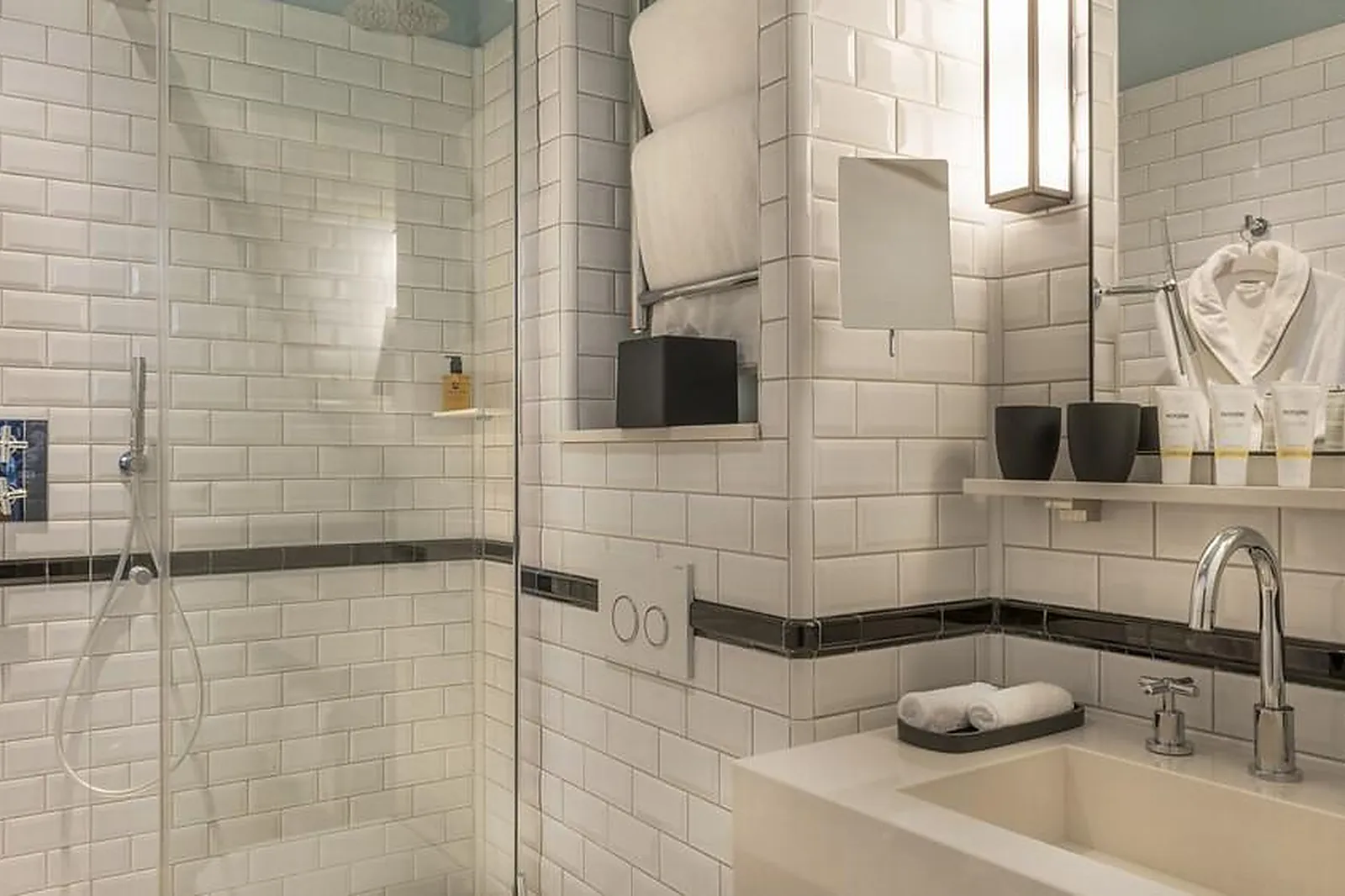 Lieux événementiels, HÔTEL ADÈLE ET JULES