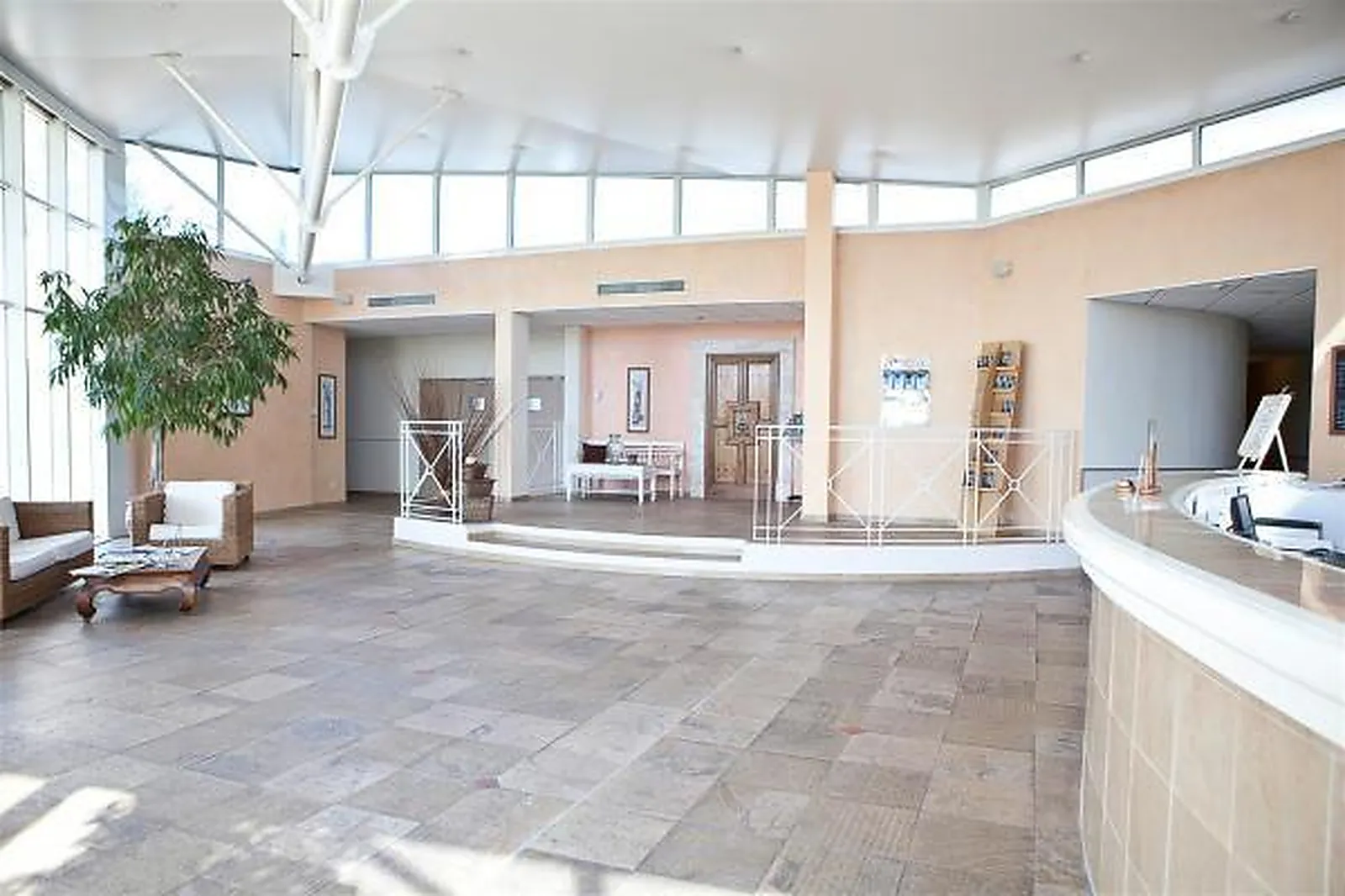 Lieux événementiels, HÔTEL AIX SAINTE-VICTOIRE