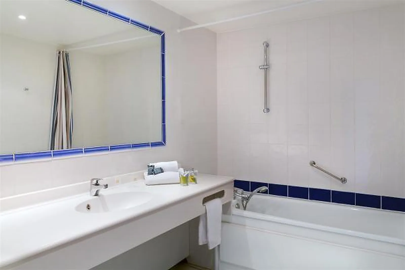 Lieux événementiels, HÔTEL AIX SAINTE-VICTOIRE