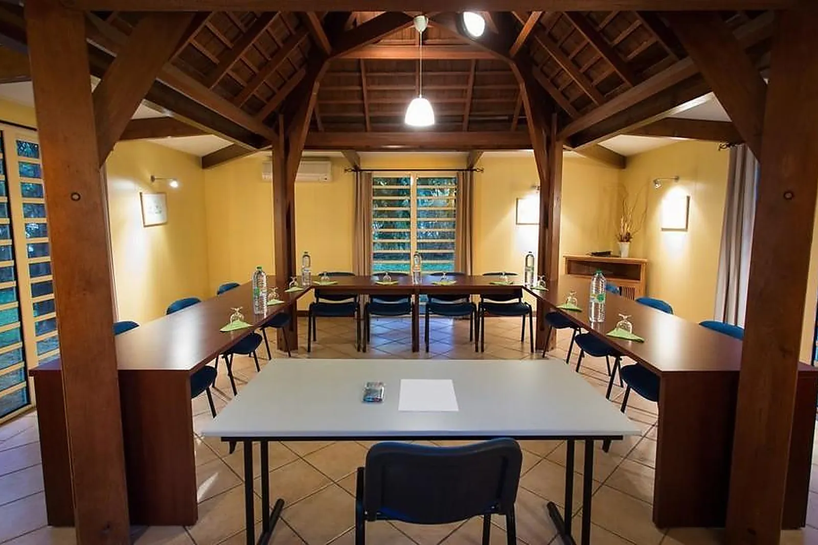 Lieux événementiels, HÔTEL ALAMANDA