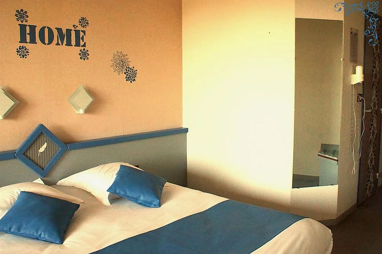 Lieux événementiels, HÔTEL ALOÉ