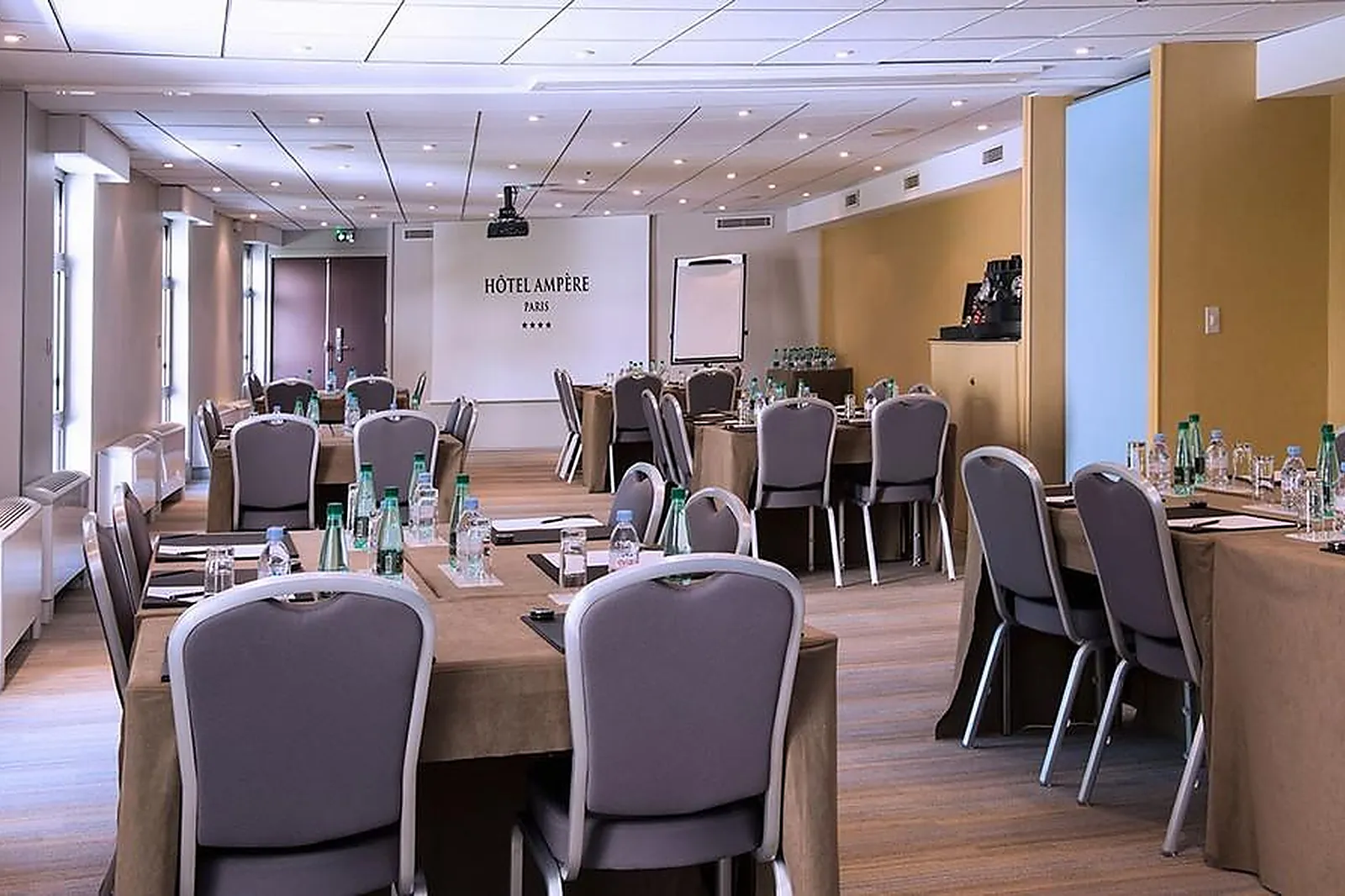 Lieux événementiels, HOTEL AMPERE PARIS