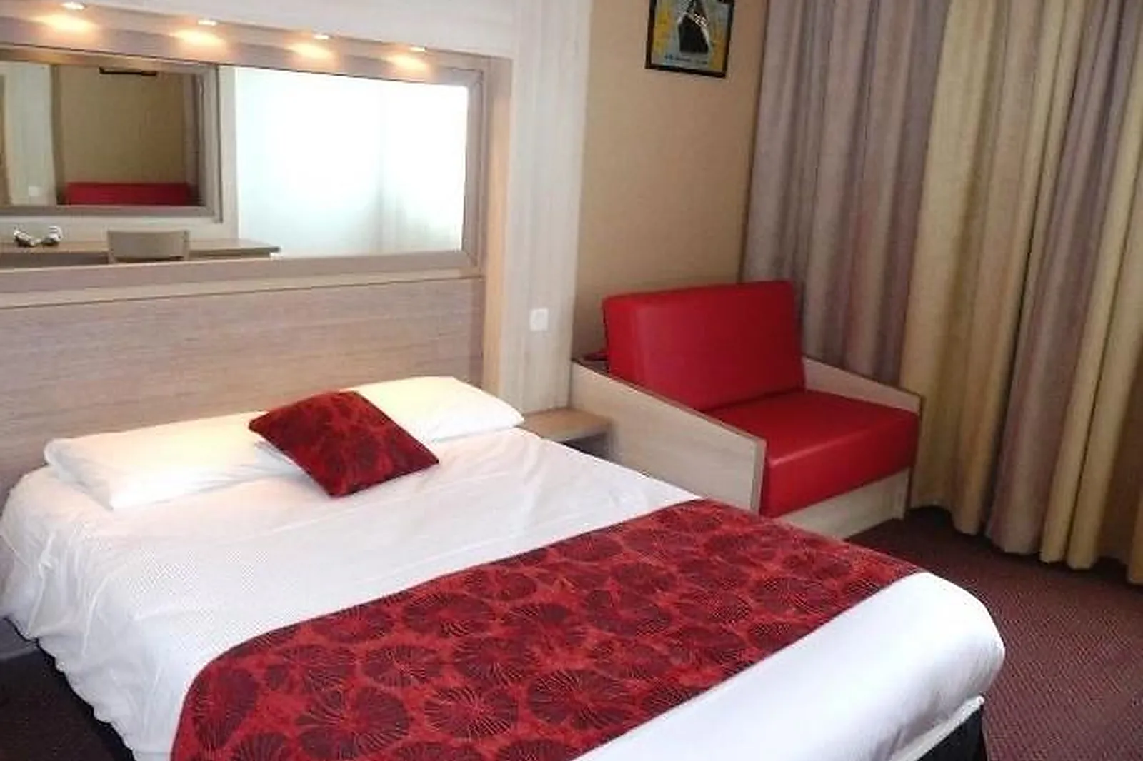 Lieux événementiels, HÔTEL AQUILON