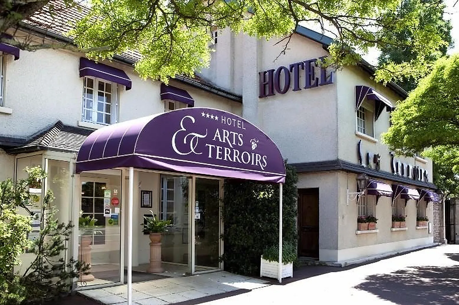 Lieux événementiels, HÔTEL ARTS ET TERROIRS