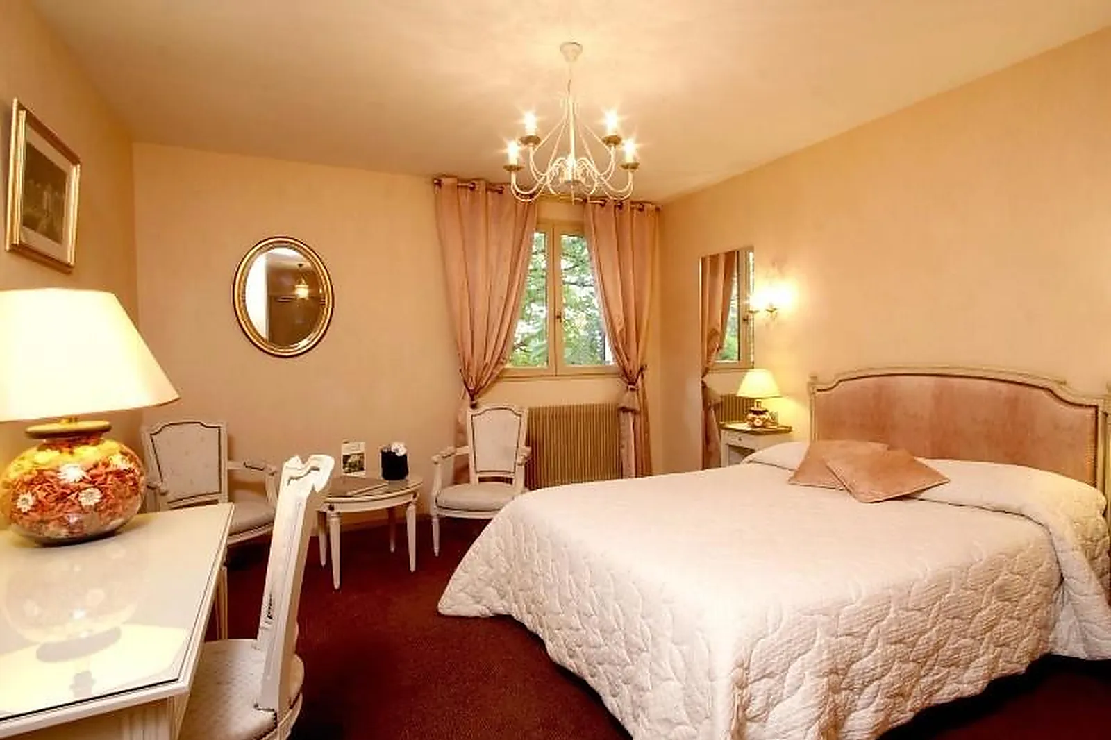 Lieux événementiels, HÔTEL ARTS ET TERROIRS