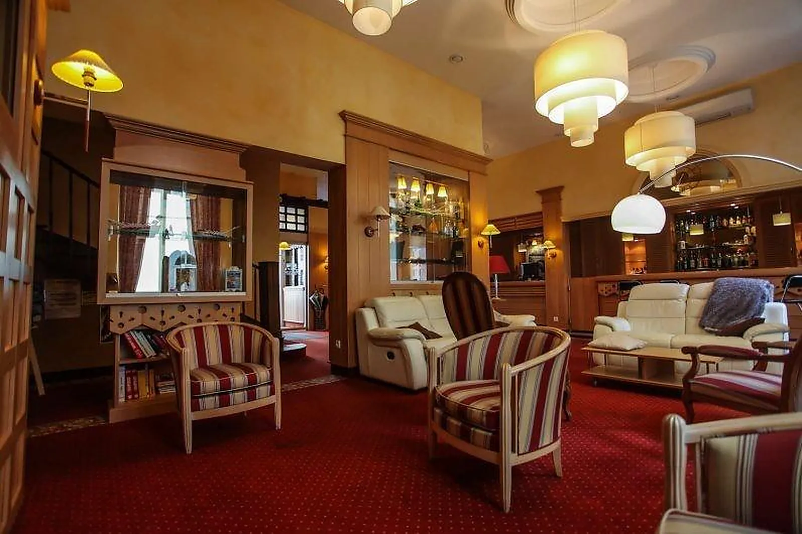 Lieux événementiels, HÔTEL ASTERIDES SACCA