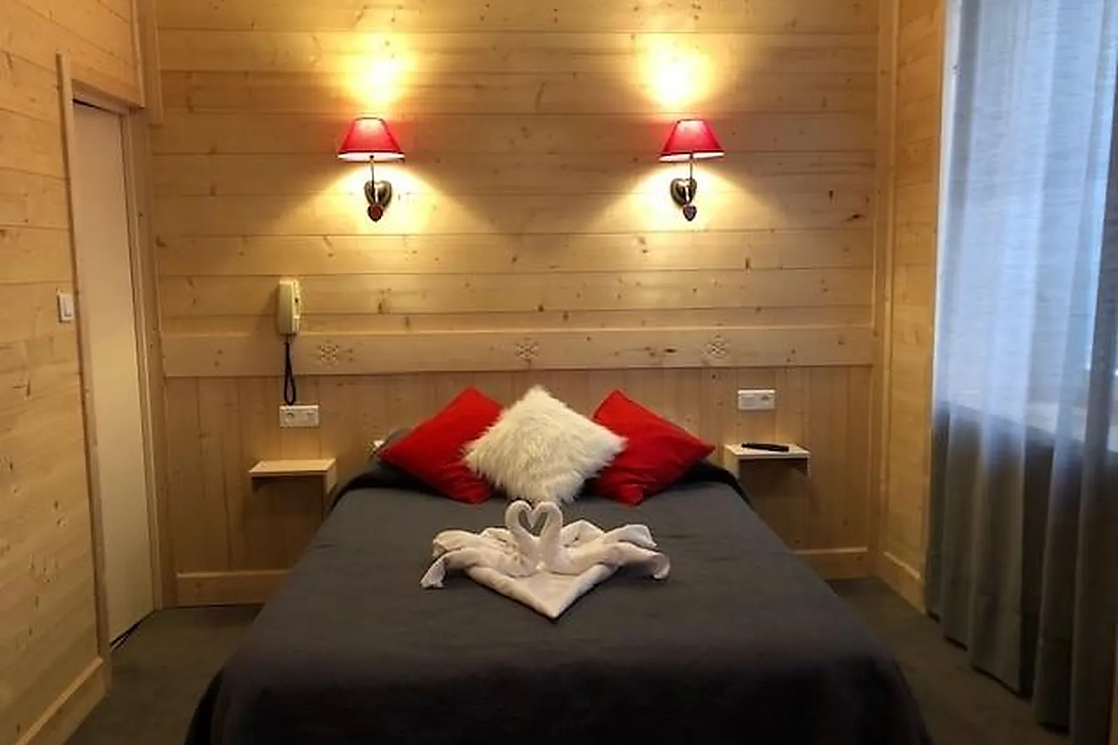 Lieux événementiels, HÔTEL ASTERIDES SACCA