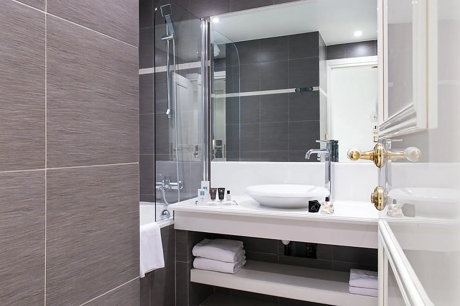 Lieux événementiels, HÔTEL ASTON LA SCALA