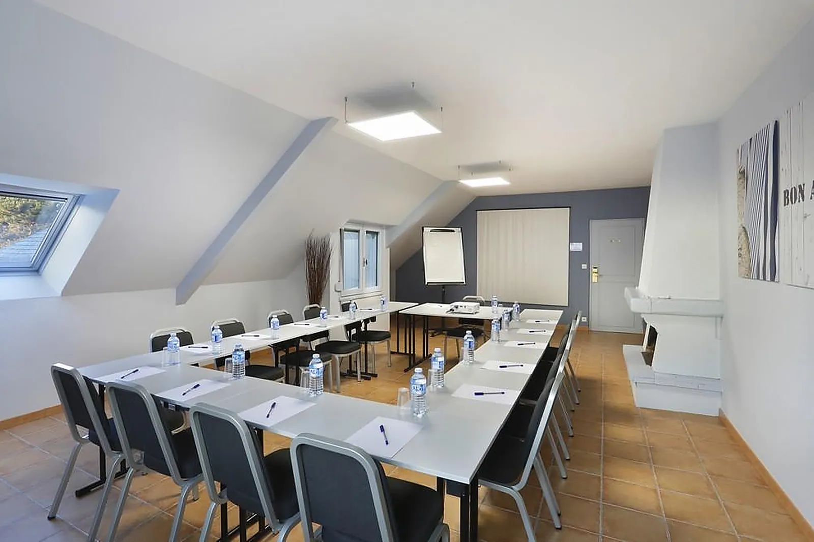 Lieux événementiels, HÔTEL AU CHÊNE VERT