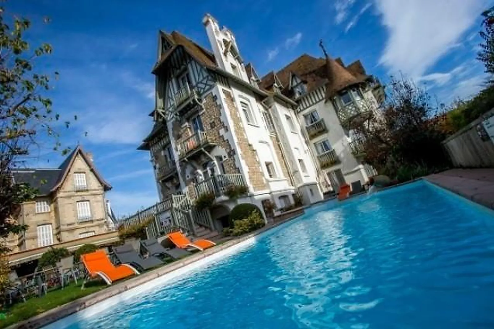 Lieux événementiels, HÔTEL AUGEVAL