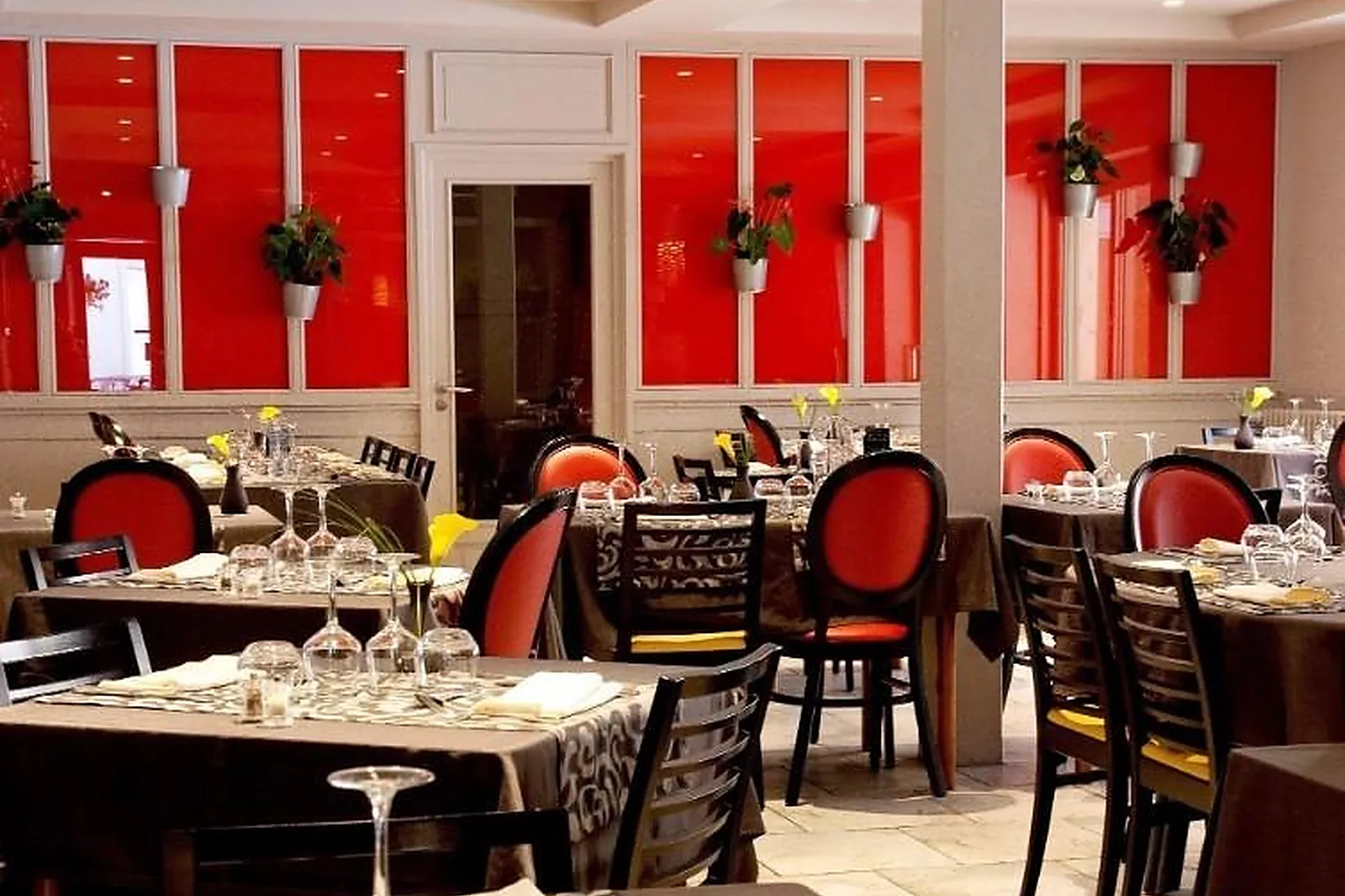 Lieux événementiels, HÔTEL AZALÉES