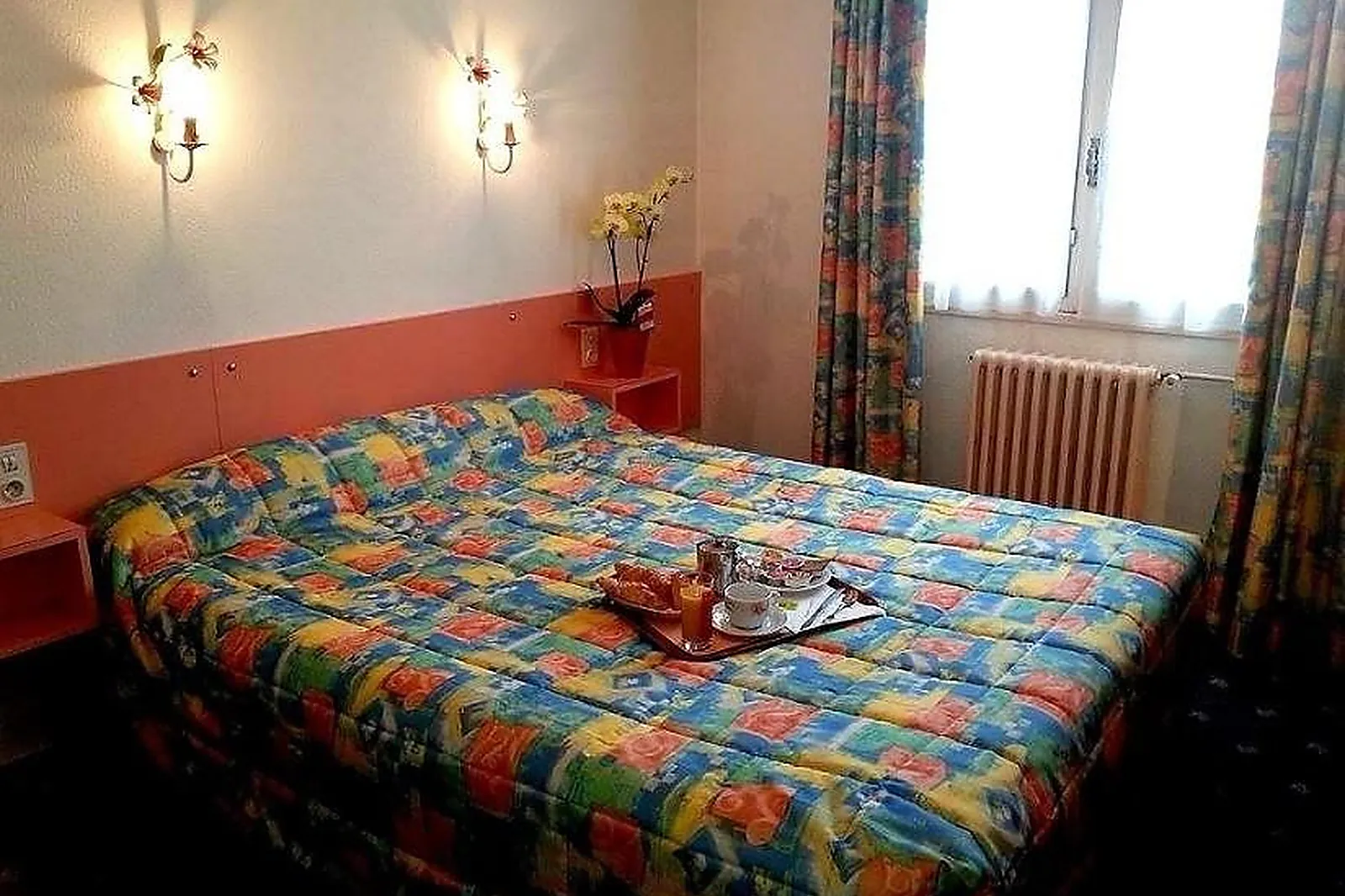 Lieux événementiels, HÔTEL AZUR RESTAURANT