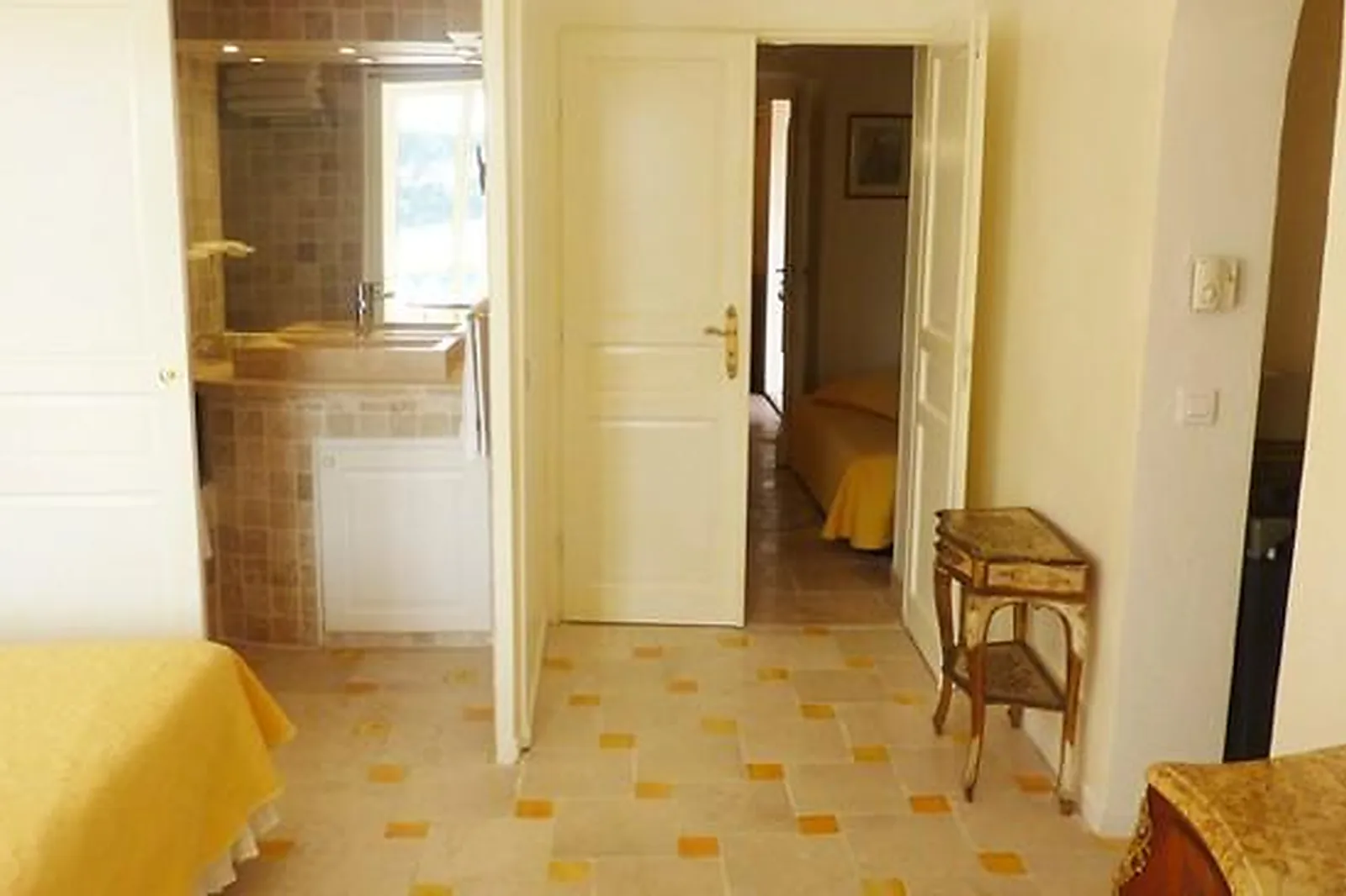 Lieux événementiels, HÔTEL BAIE DORÉE