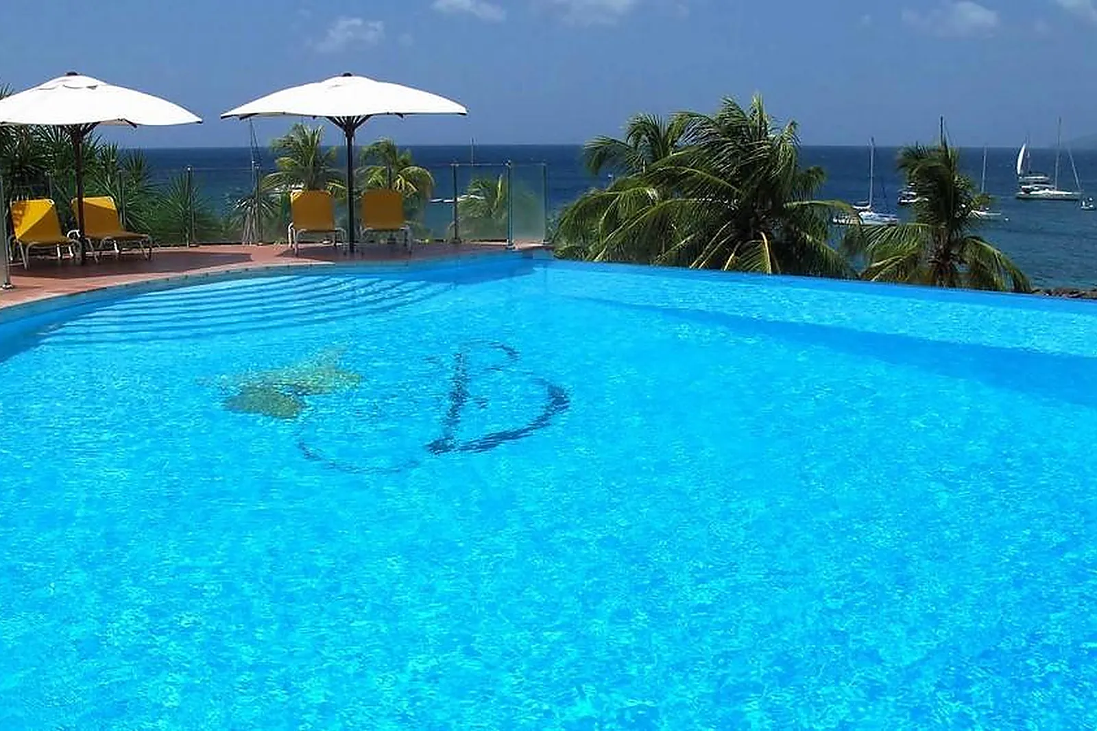 Lieux événementiels, HÔTEL BAKOUA