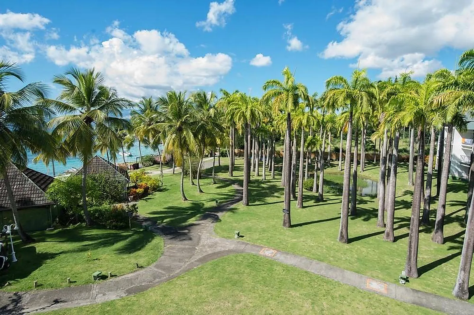 Lieux événementiels, HÔTEL BAKOUA