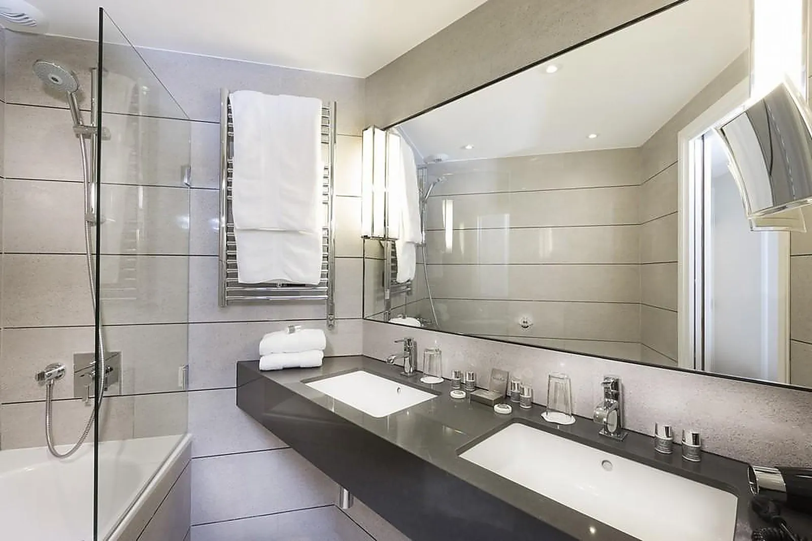 Lieux événementiels, HÔTEL BALMORAL