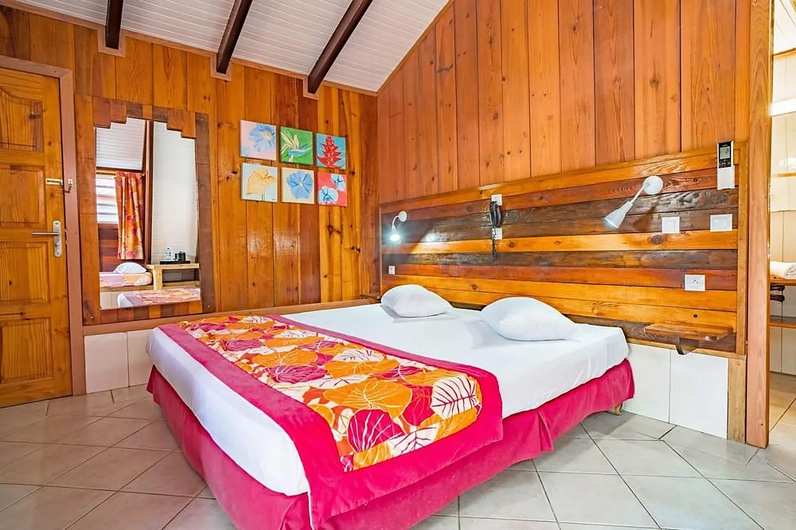 Lieux événementiels, HÔTEL BAMBOU ET SPA