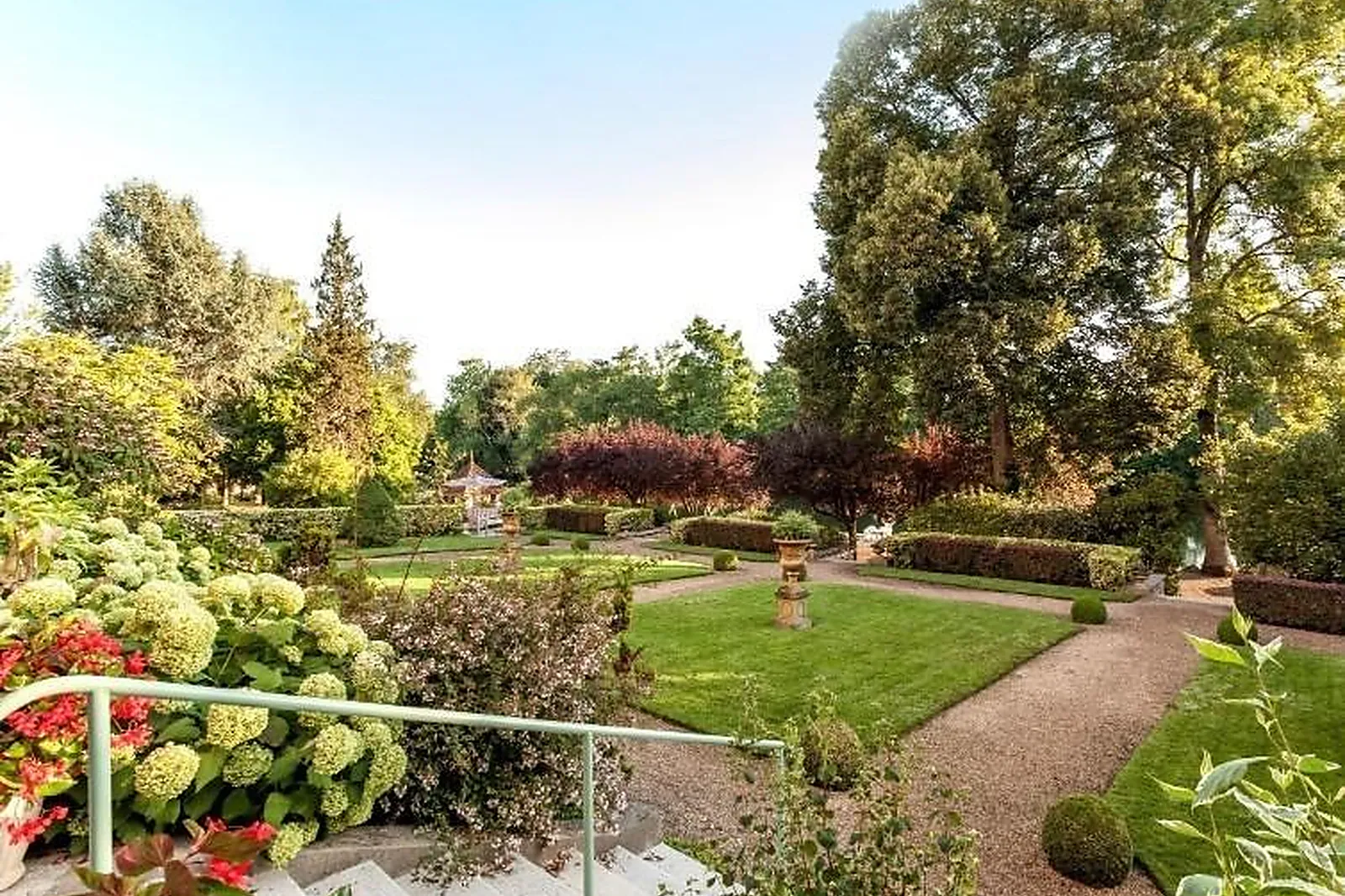 Lieux événementiels, HÔTEL BEAU RIVAGE