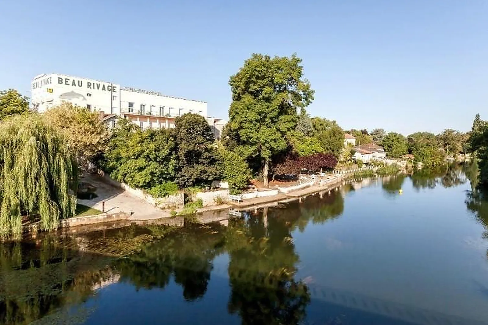Lieux événementiels, HÔTEL BEAU RIVAGE