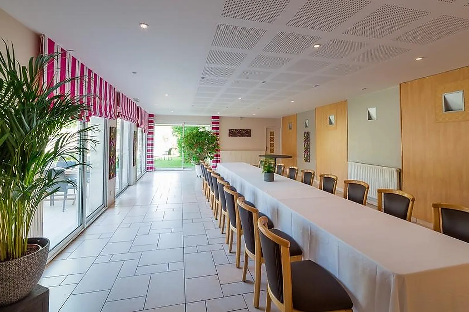 Lieux événementiels, HÔTEL BEAU RIVAGE NOGENT-SUR-SEINE