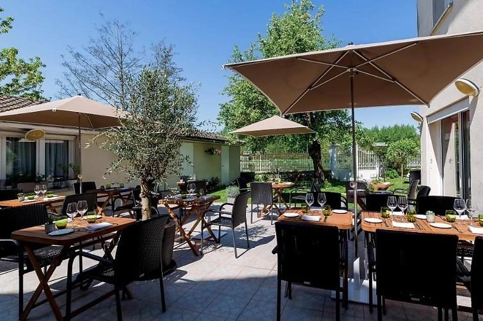 Lieux événementiels, HÔTEL BEAU RIVAGE NOGENT-SUR-SEINE