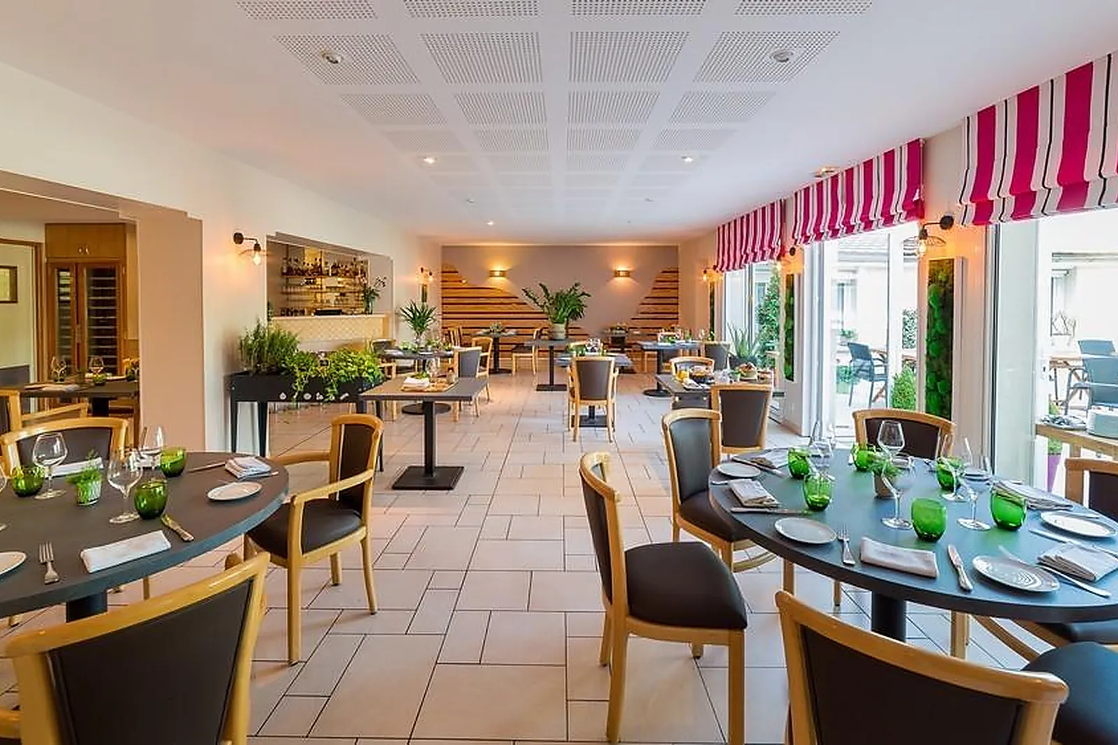 Lieux événementiels, HÔTEL BEAU RIVAGE NOGENT-SUR-SEINE