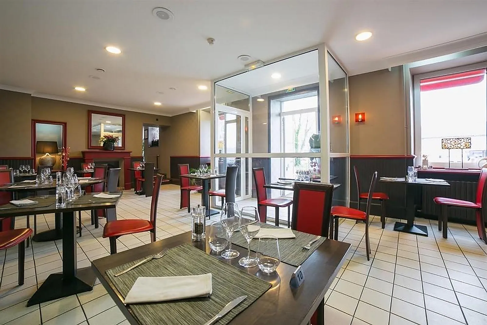 Lieux événementiels, HÔTEL BEAU RIVAGE - RESTAURANT L'EVEIL DES SENS