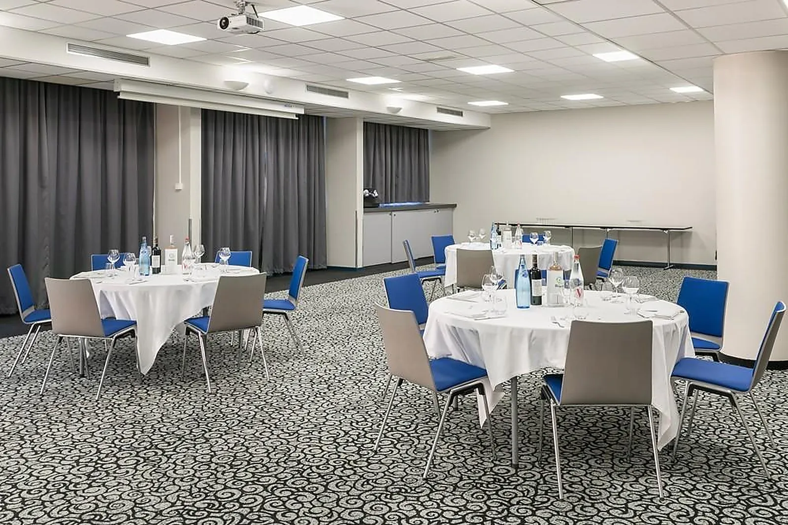 Lieux événementiels, HÔTEL BIRDY