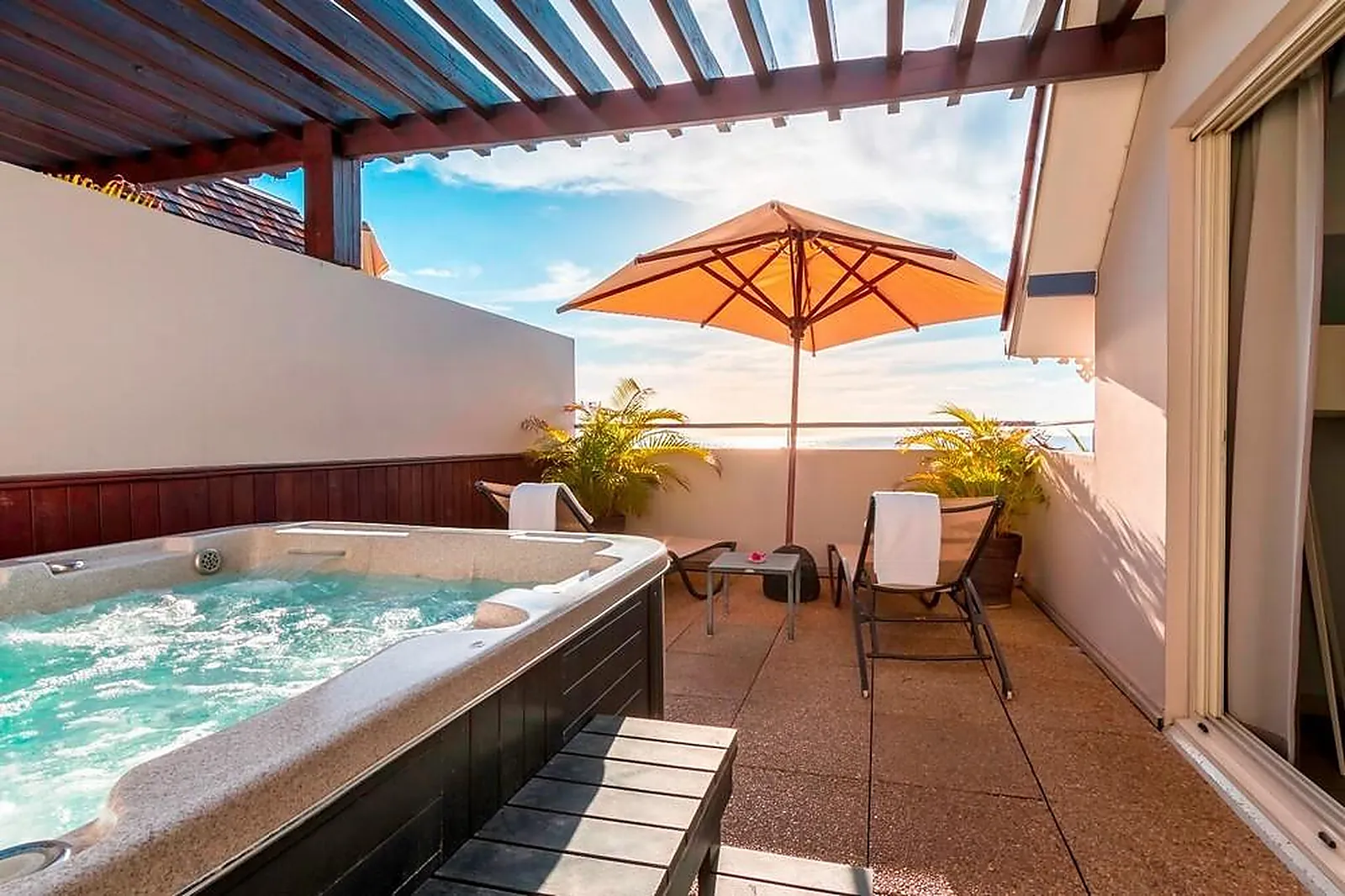 Lieux événementiels, HÔTEL BOUCAN CANOT