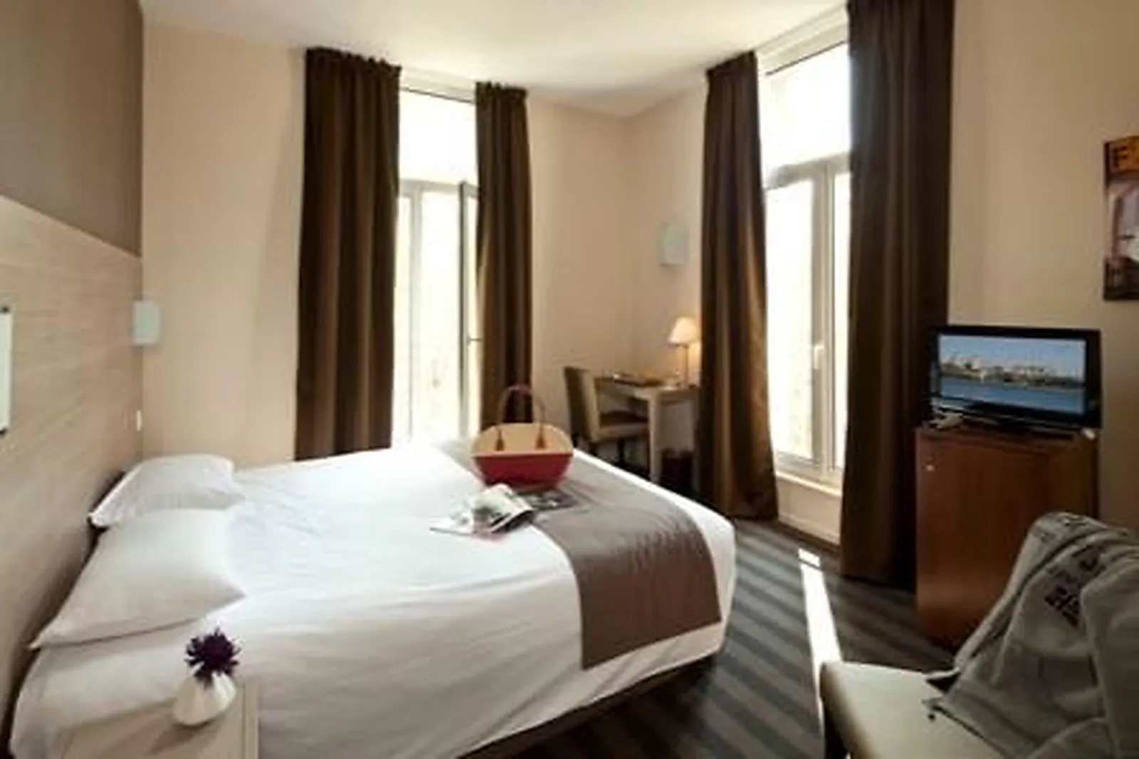 Lieux événementiels, HÔTEL BRISTOL AVIGNON