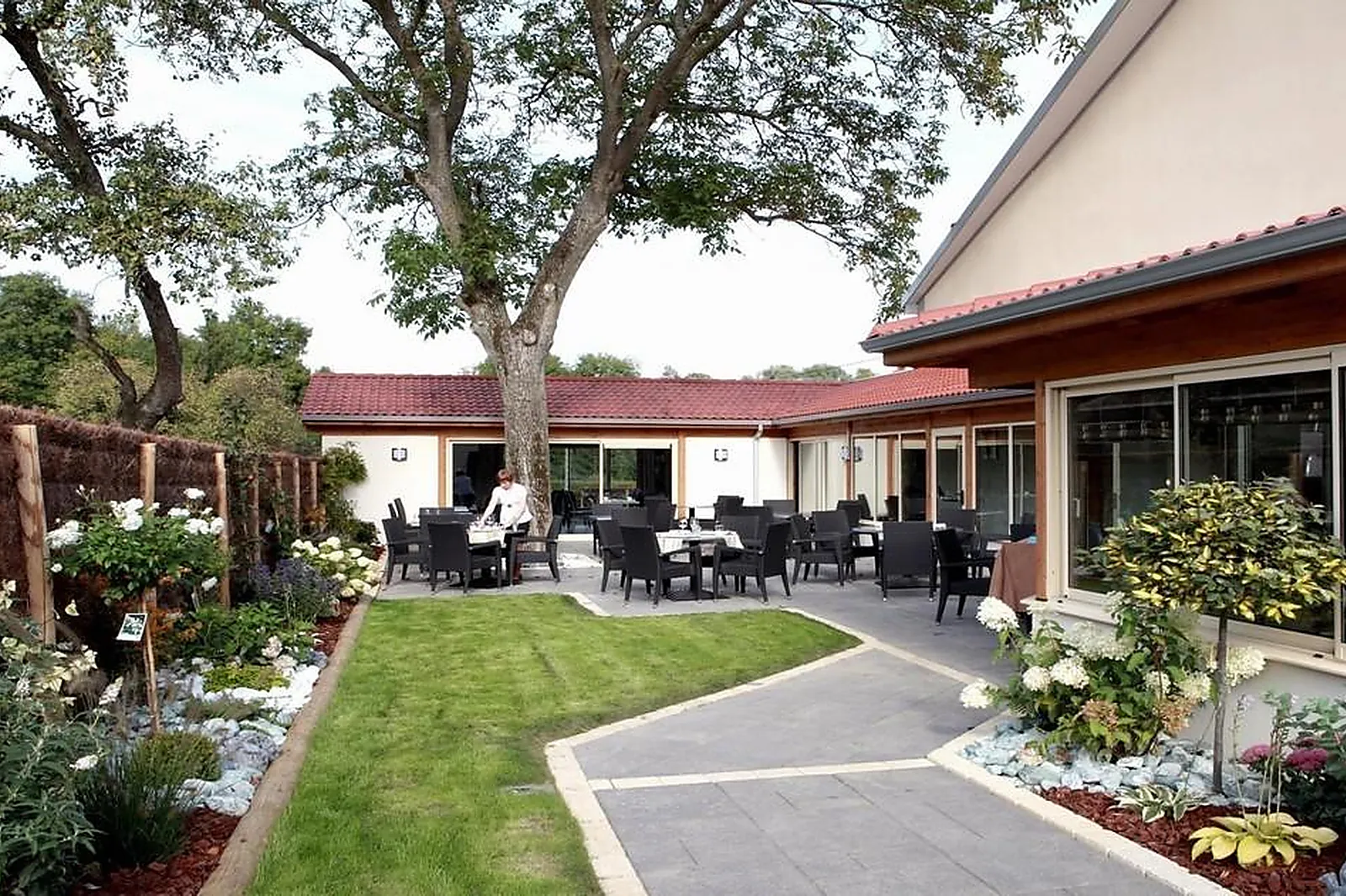 Lieux événementiels, HÔTEL BURNEL ET LA CLÉ DES CHAMPS