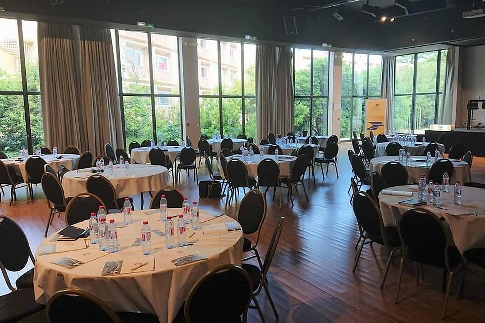 Lieux événementiels, HÔTEL C-SUITES