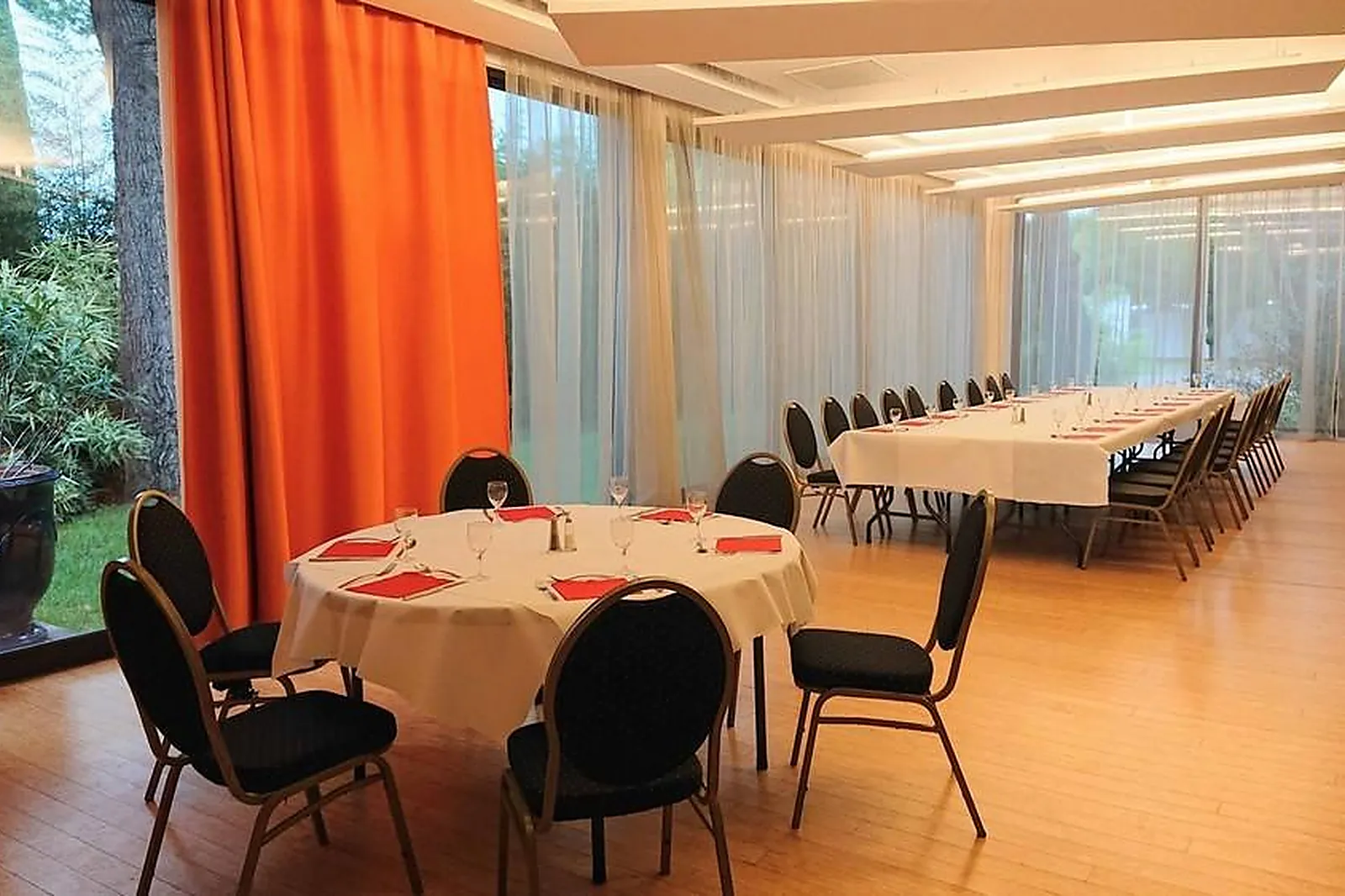 Lieux événementiels, HÔTEL C-SUITES