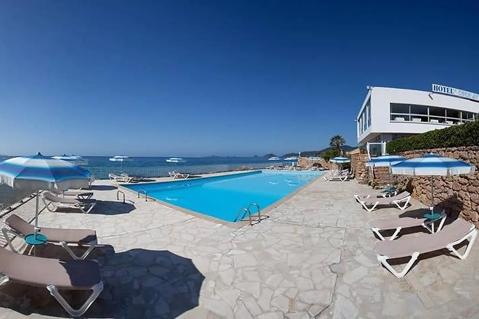 Lieux événementiels, HÔTEL CALA DI SOLE