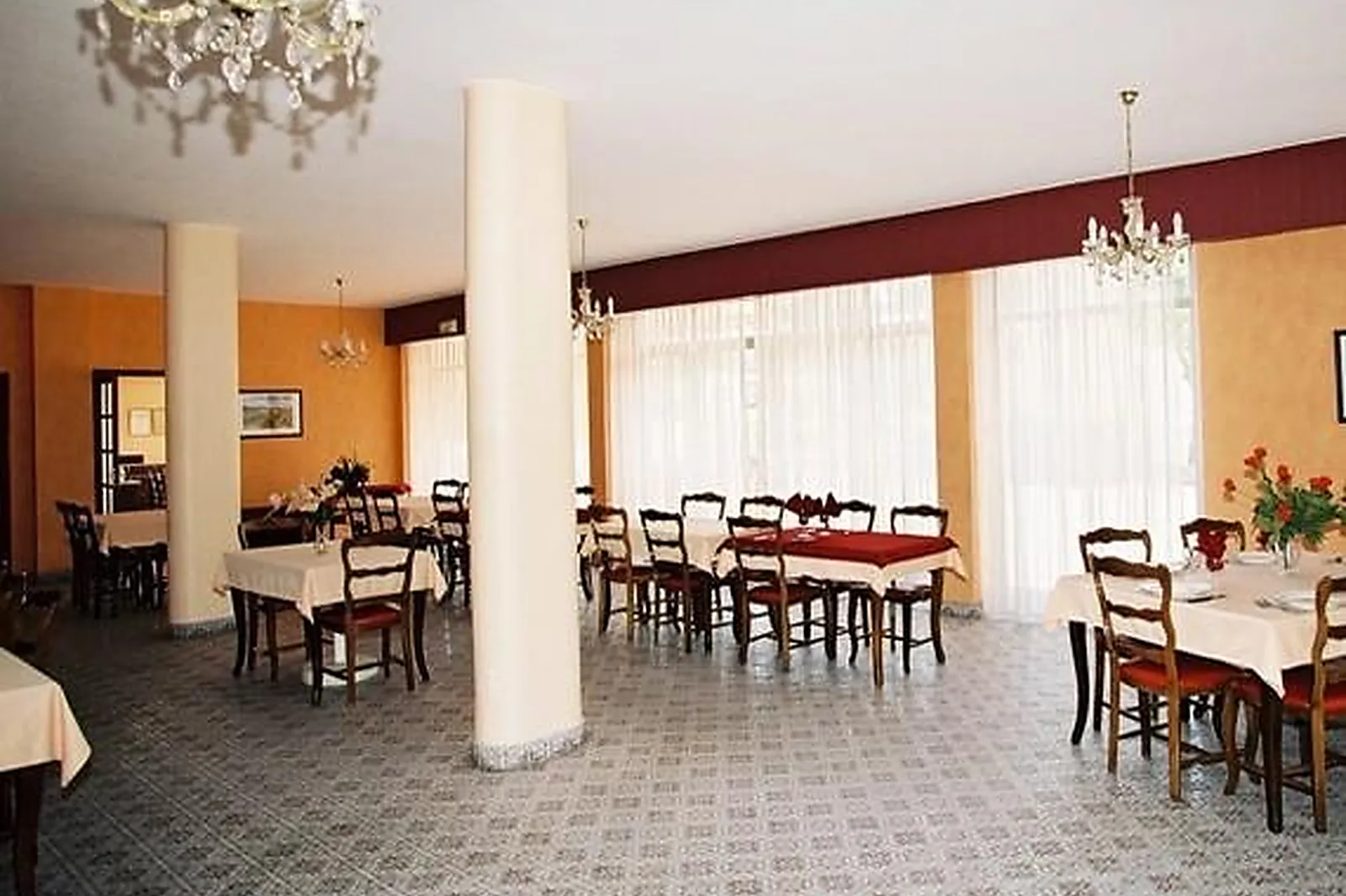 Lieux événementiels, HÔTEL CALIFORNIA VALENCE