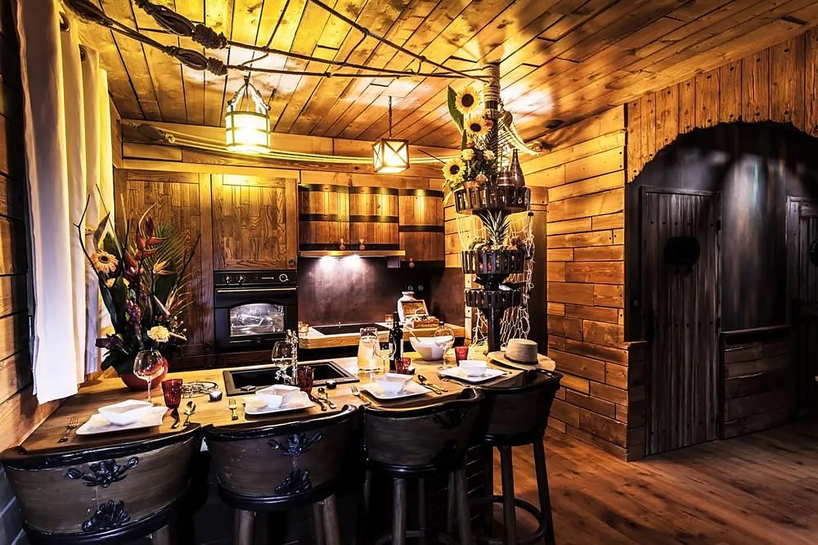 Lieux événementiels, HÔTEL CAP PIRATE