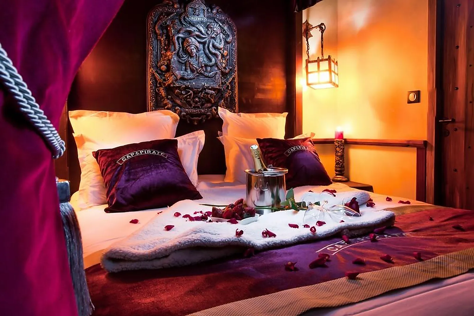 Lieux événementiels, HÔTEL CAP PIRATE