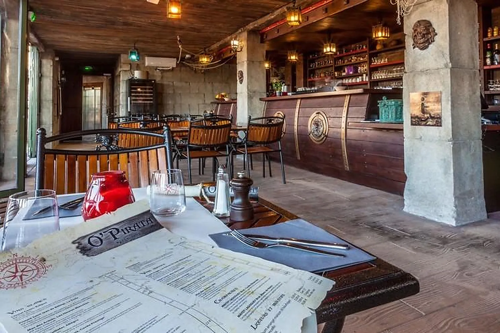 Lieux événementiels, HÔTEL CAP PIRATE