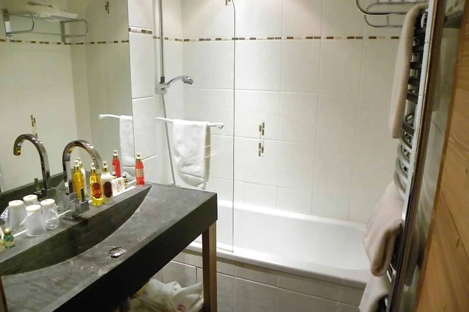 Lieux événementiels, HÔTEL CARLINA