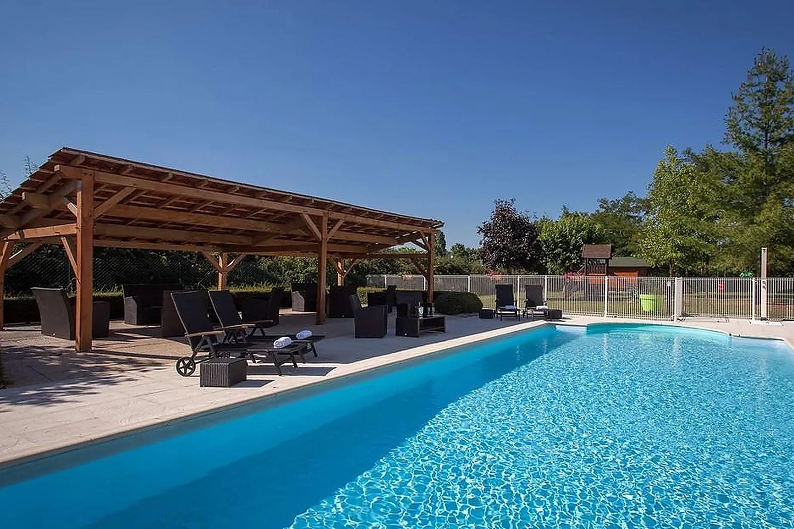 Lieux événementiels, HÔTEL CARLINE BEAUNE