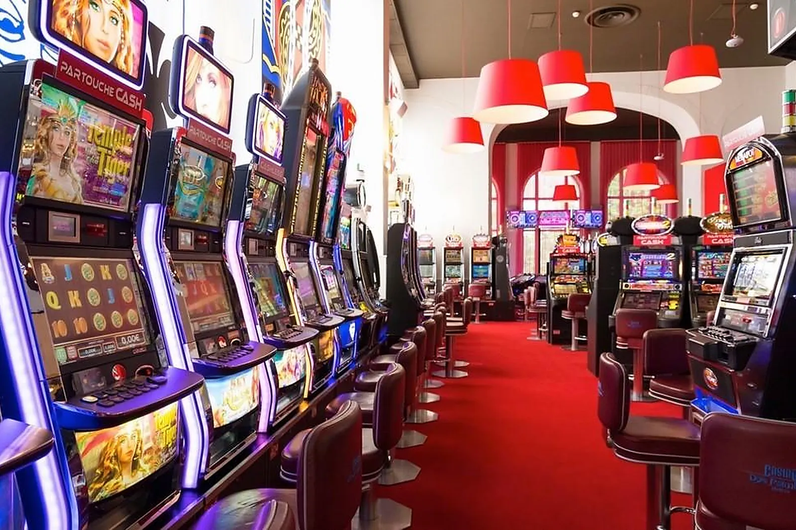 Lieux événementiels, HÔTEL CASINO DES PALMIERS