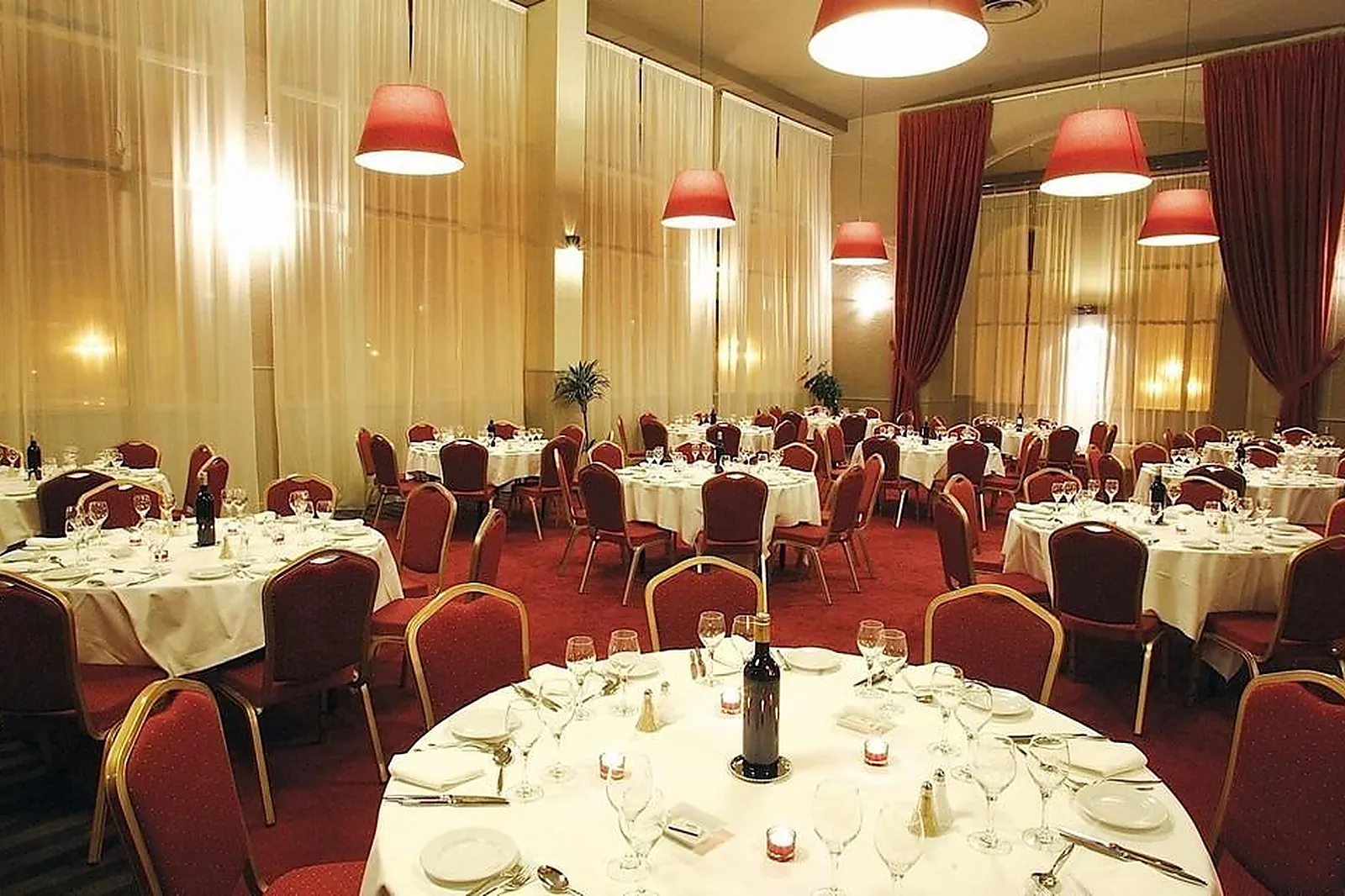 Lieux événementiels, HÔTEL CASINO DES PALMIERS