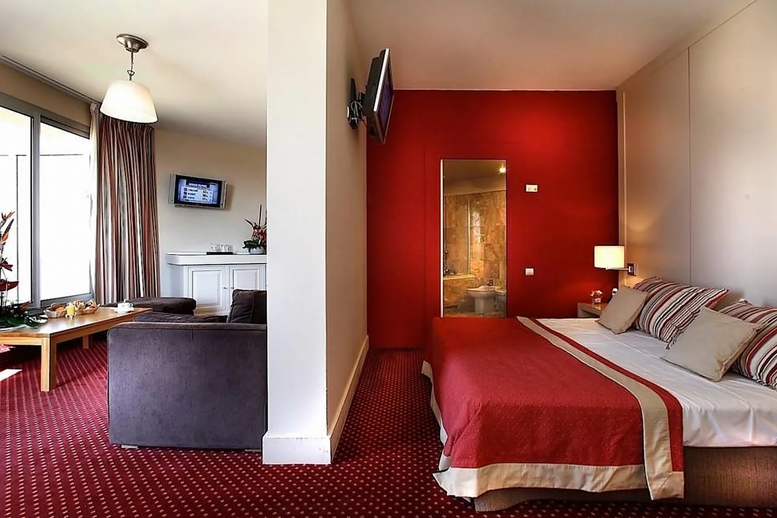 Lieux événementiels, HÔTEL CASINO DES PALMIERS