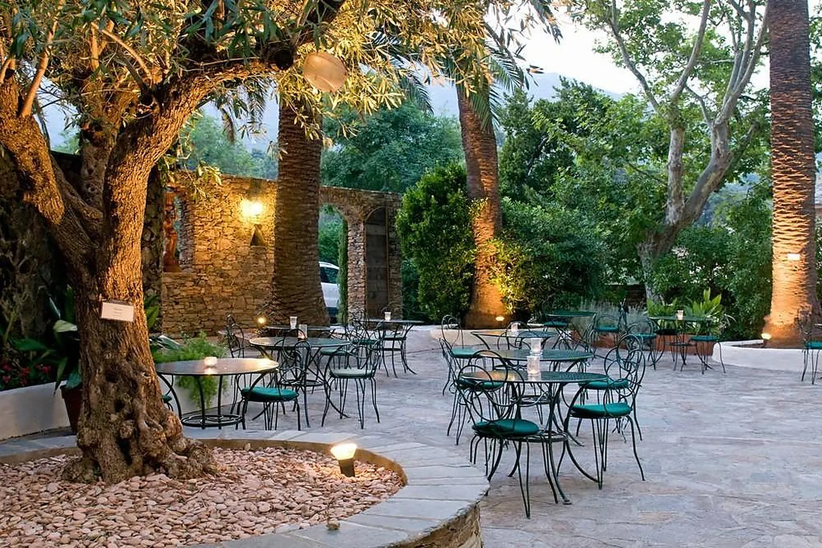 Lieux événementiels, HOTEL CASTEL BRANDO