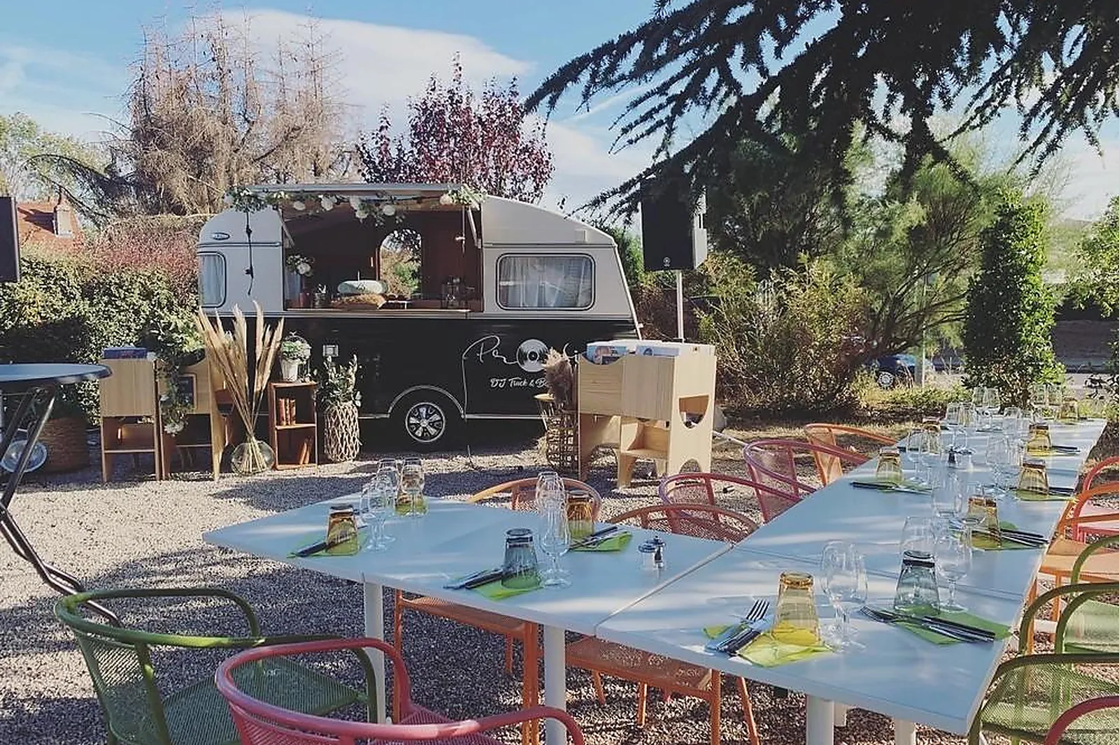 Lieux événementiels, HÔTEL CASTEL BURGOND ET LE DOUBLE V RESTAURANT