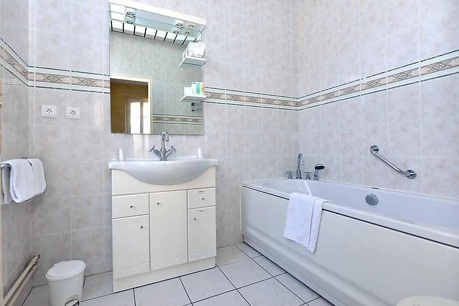 Lieux événementiels, HÔTEL CASTEL JEANSON