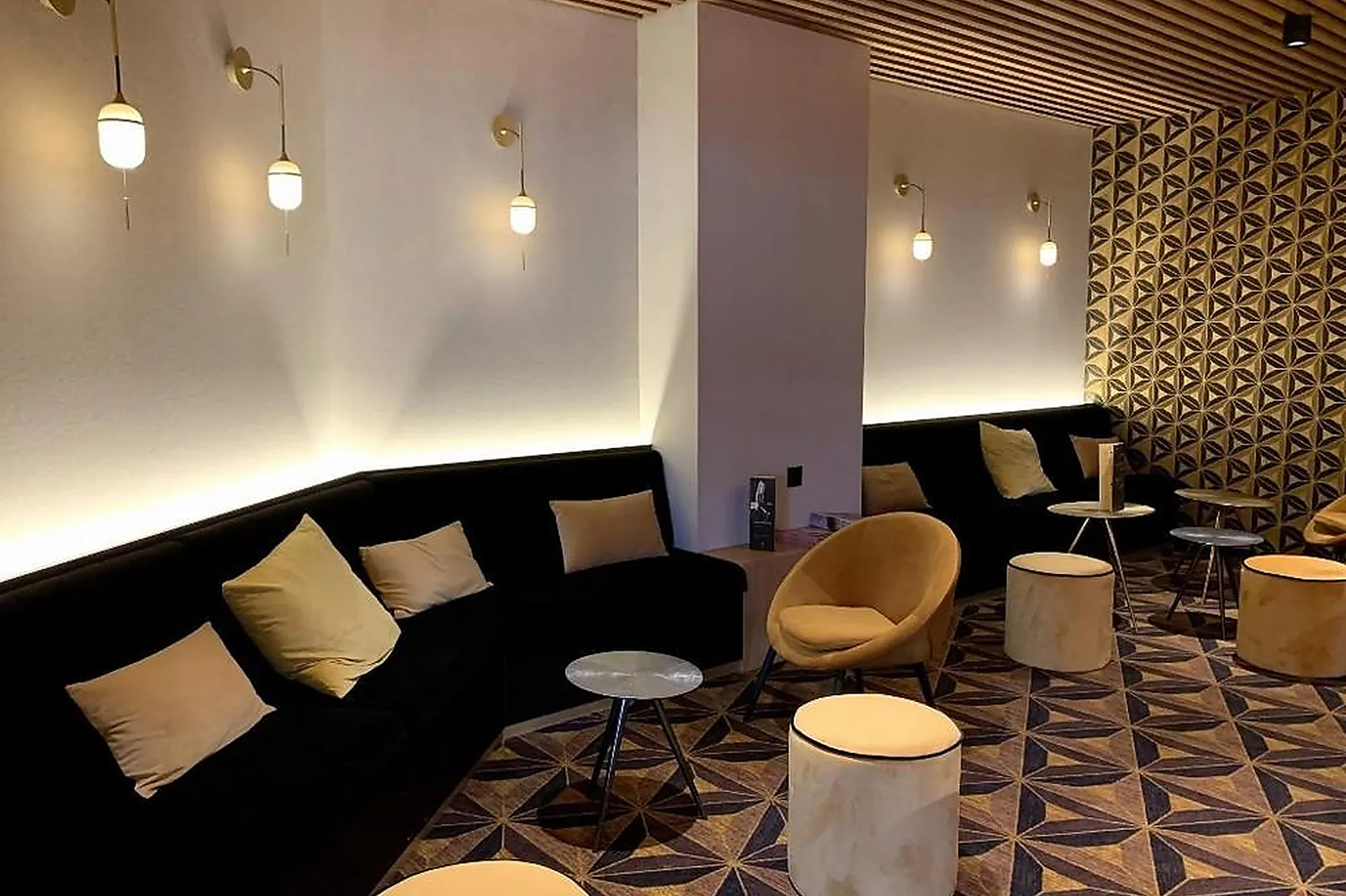 Lieux événementiels, HÔTEL CENTER BREST