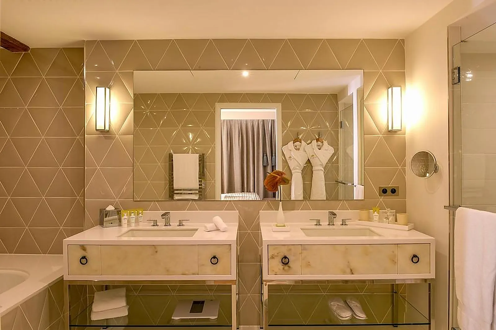 Lieux événementiels, HÔTEL CHAIS MONNET