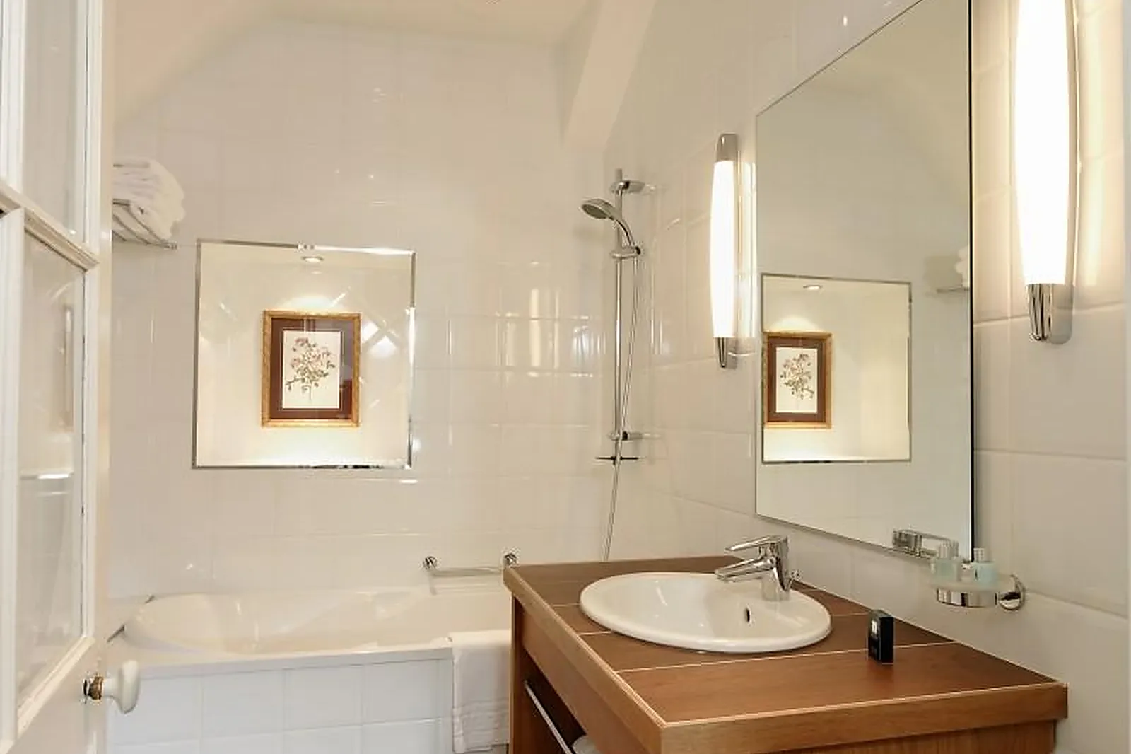 Lieux événementiels, HÔTEL CHÂTEAU CLÉRY - NAJETI