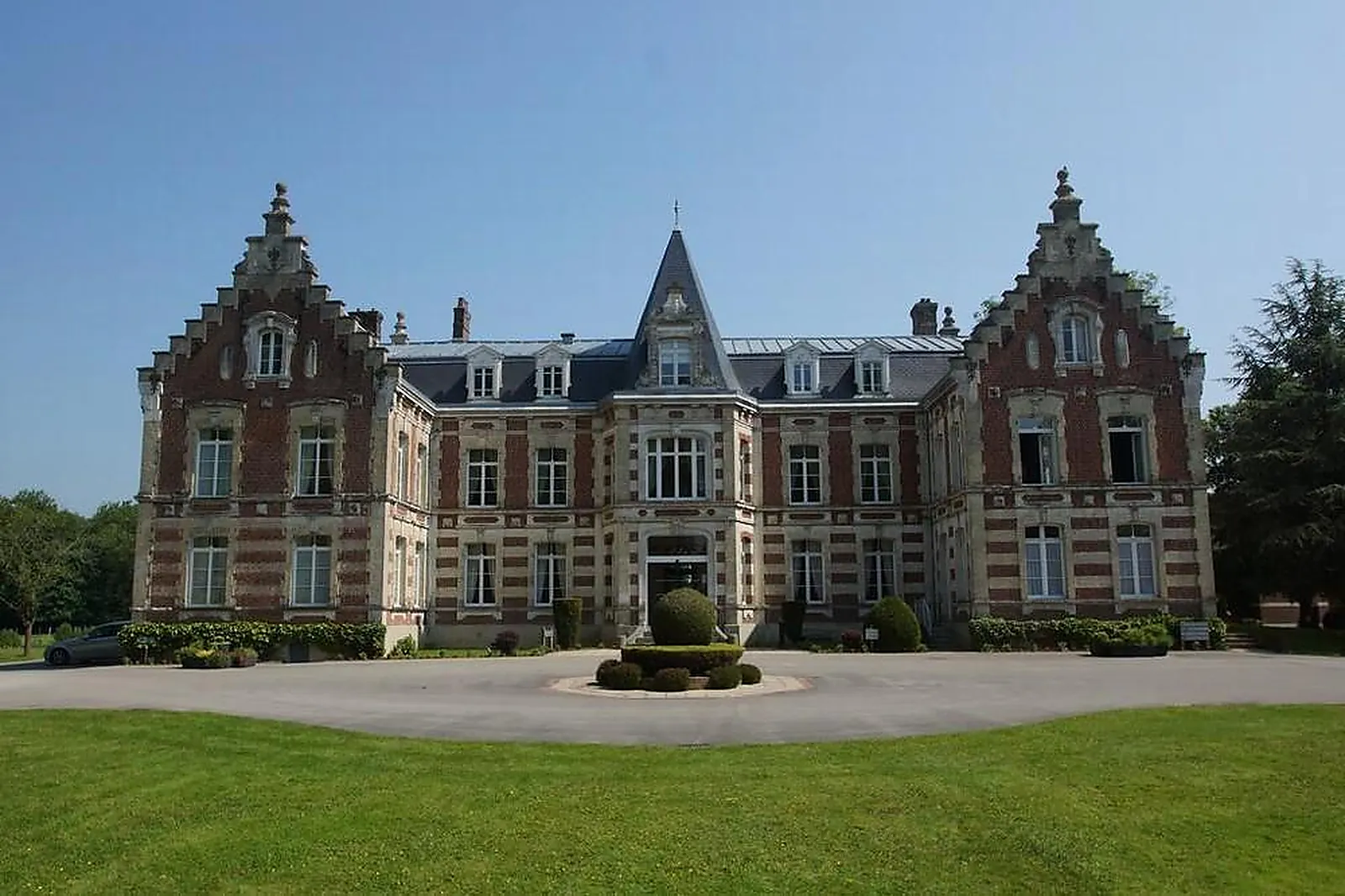 Lieux événementiels, HÔTEL CHÂTEAU TILQUES - NAJETI